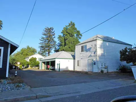1000 Pine St, Redding, CA 96001 photo 2