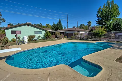 1315 Mistletoe Ln, Redding, CA 96002 photo 7