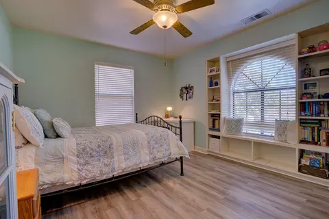 6982 Granada Dr, Redding, CA 96002 photo 25