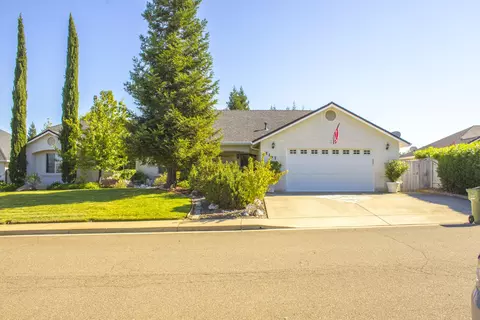2147 Princeton Way, Redding, CA 96003 photo 2