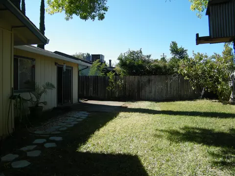 2258 Venus Way, Redding, CA 96002 photo 20