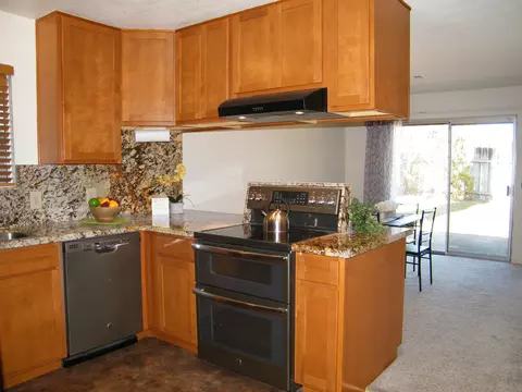 2258 Venus Way, Redding, CA 96002 photo 11