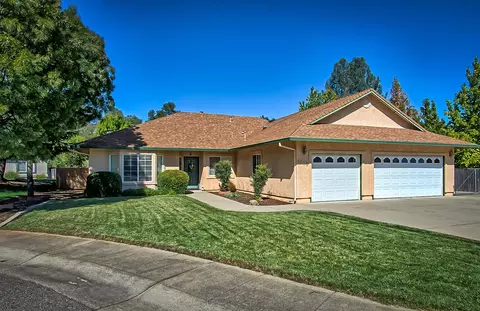 4534 Quinton Dr, Redding, CA 96001 photo 1