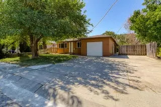 1450 Orange St, Red Bluff, CA 96080 photo 3