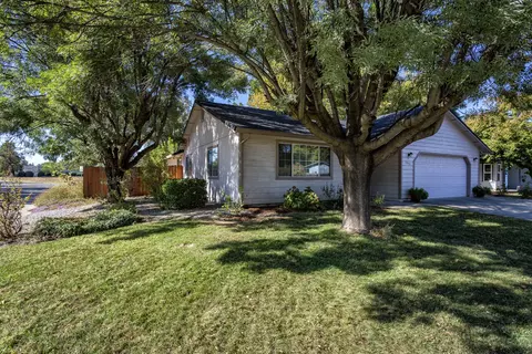 3040 Driftstone Dr, Anderson, CA 96007 photo 3