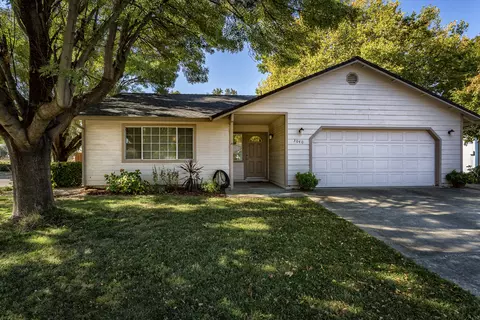 3040 Driftstone Dr, Anderson, CA 96007 photo 1