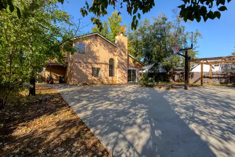 543 Chancellor Blvd, Redding, CA 96003 photo 5