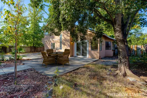 543 Chancellor Blvd, Redding, CA 96003 photo 6