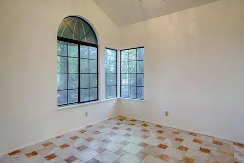 543 Chancellor Blvd, Redding, CA 96003 photo 10