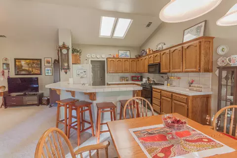 2835 Blue Bell Dr, Redding, CA 96001 photo 9