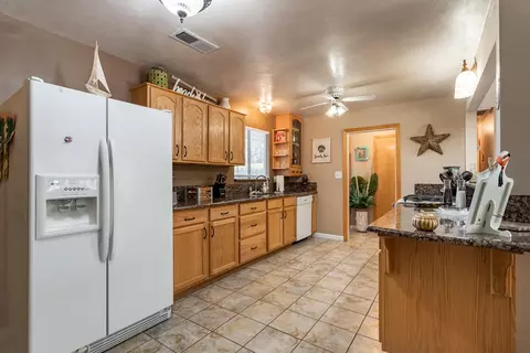 6900 Riverside Dr, Redding, CA 96001 photo 7