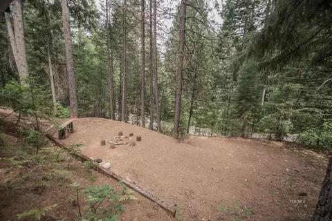 621 Lake Forest Dr, Trinity Center, CA 96091 photo 23