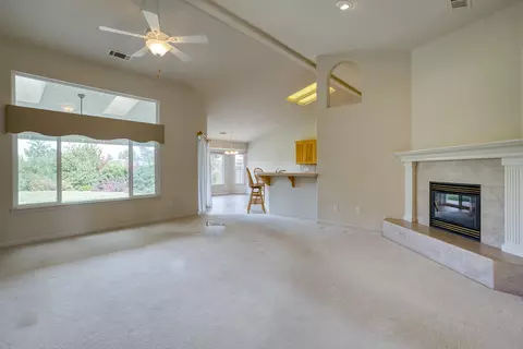 3738 Sunglow Dr, Redding, CA 96001 photo 7