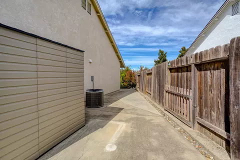 3738 Sunglow Dr, Redding, CA 96001 photo 51