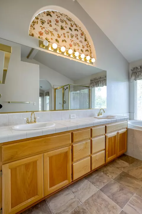 3738 Sunglow Dr, Redding, CA 96001 photo 33