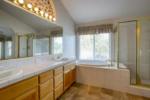 3738 Sunglow Dr, Redding, CA 96001 photo 13