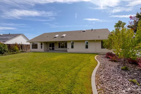 3738 Sunglow Dr, Redding, CA 96001 photo 47