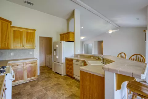 3738 Sunglow Dr, Redding, CA 96001 photo 9