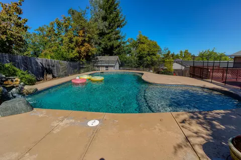 4550 Moyvane Dr, Redding, CA 96001 photo 49