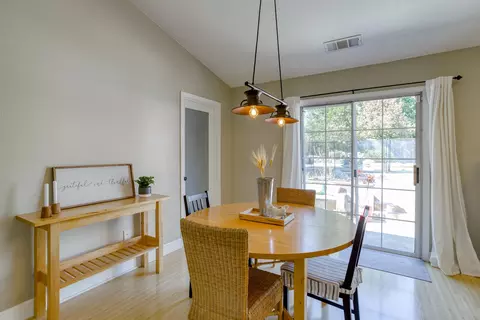 4550 Moyvane Dr, Redding, CA 96001 photo 8