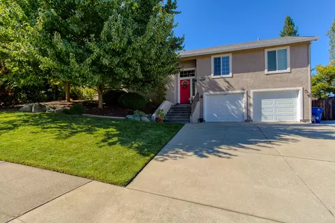 4550 Moyvane Dr, Redding, CA 96001 photo 1