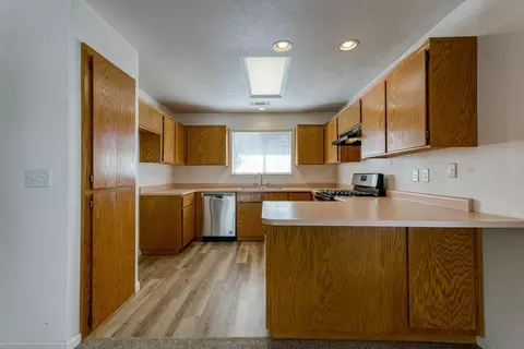 265 Yolla Bolly Trl, Redding, CA 96003 photo 4