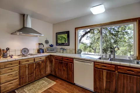 19053 Hollow Ln, Redding, CA 96003 photo 13