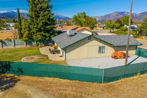 17003 Santa Barbara Dr, Redding, CA 96003 photo 29