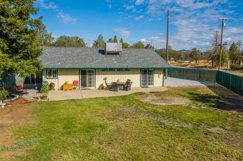 17003 Santa Barbara Dr, Redding, CA 96003 photo 23