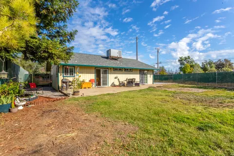 17003 Santa Barbara Dr, Redding, CA 96003 photo 19