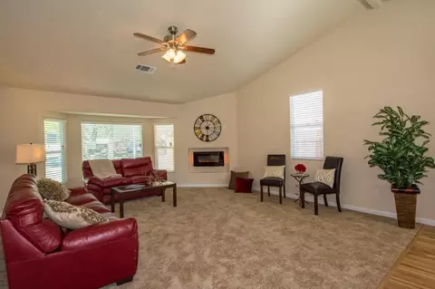 16953 Cape Cod Dr, Redding, CA 96003 photo 2