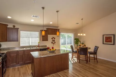 16953 Cape Cod Dr, Redding, CA 96003 photo 6