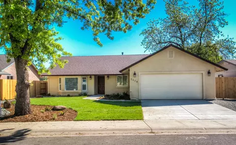 1369 Spinnaker Dr, Redding, CA 96003 photo 1