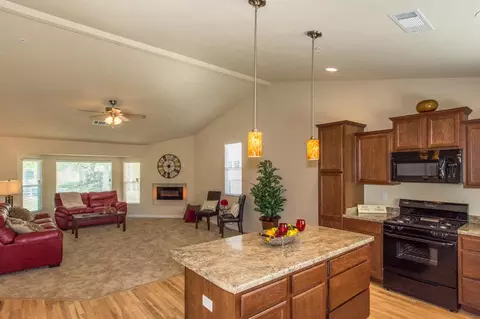 1369 Spinnaker Dr, Redding, CA 96003 photo 7