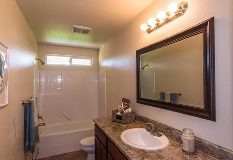 1369 Spinnaker Dr, Redding, CA 96003 photo 12