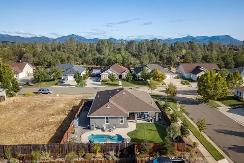 19497 Carnegie Dr, Redding, CA 96003 photo 25