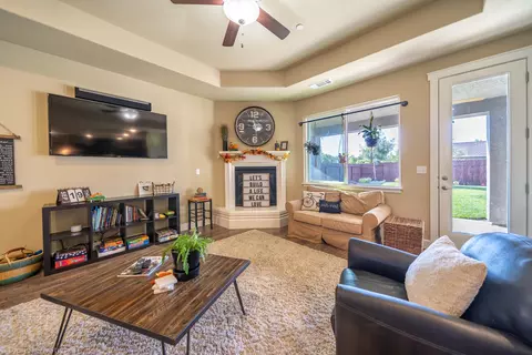 19497 Carnegie Dr, Redding, CA 96003 photo 7