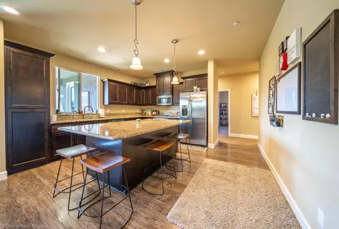19497 Carnegie Dr, Redding, CA 96003 photo 8
