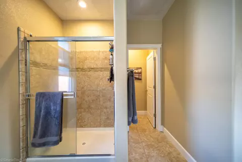19497 Carnegie Dr, Redding, CA 96003 photo 13