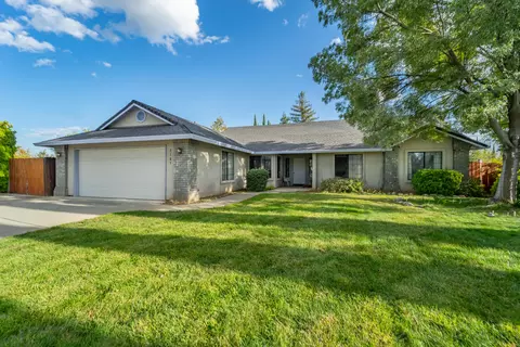3103 Howard Dr, Redding, CA 96001 photo 1