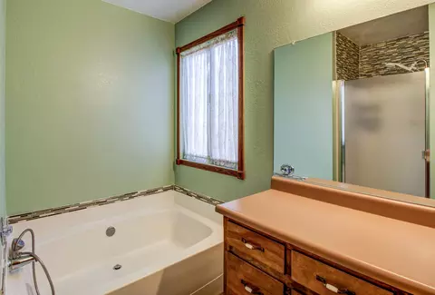 1291 Whistling Dr, Redding, CA 96003 photo 18