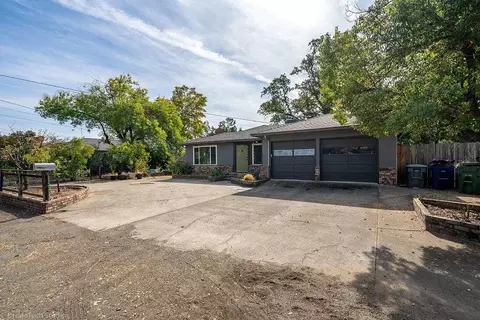 59 Wilshire Dr, Redding, CA 96002 photo 13