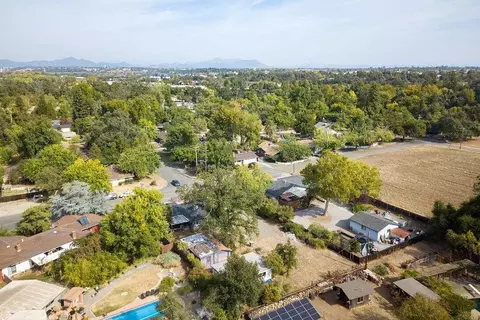 59 Wilshire Dr, Redding, CA 96002 photo 20