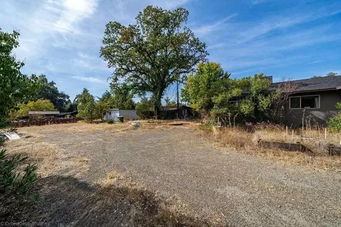 59 Wilshire Dr, Redding, CA 96002 photo 5