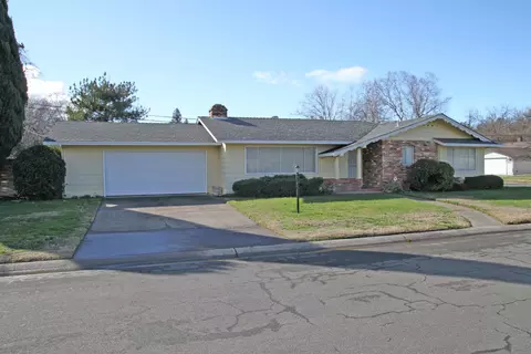 1913 Merle Dr, Redding, CA 96001 photo 2