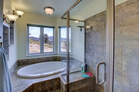 14251 Highline Trl, Redding, CA 96003 photo 24