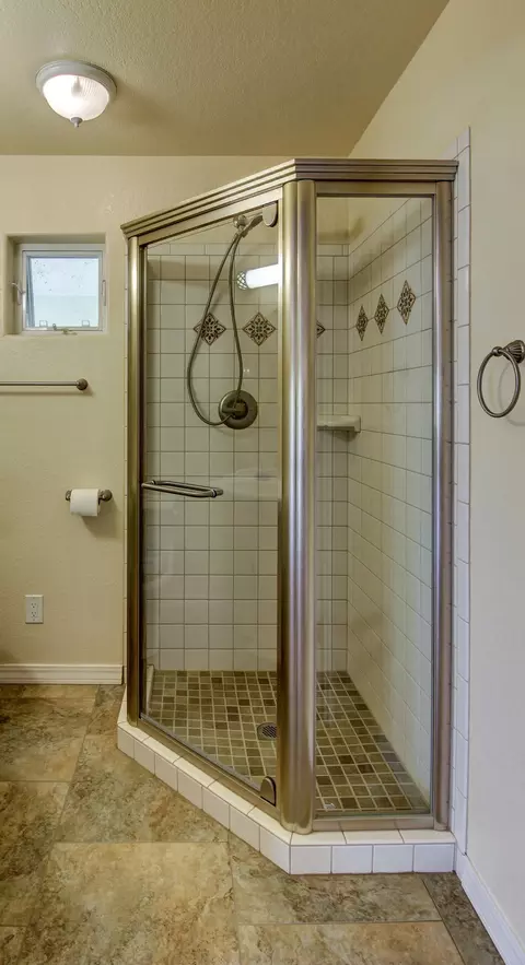 14251 Highline Trl, Redding, CA 96003 photo 32