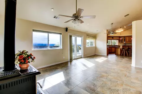 14251 Highline Trl, Redding, CA 96003 photo 10