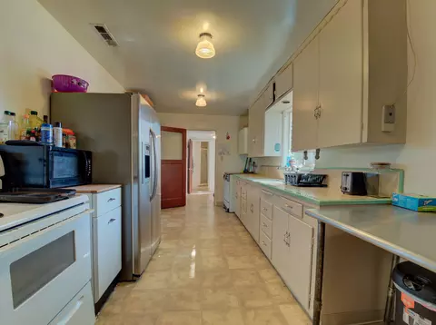 2877 Larkspur Ln, Redding, CA 96002 photo 3