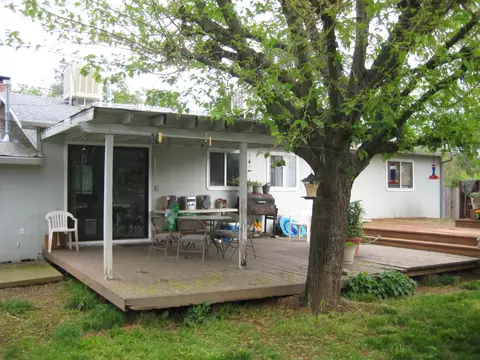 5614 Jubilee St, Redding, CA 96001 photo 9